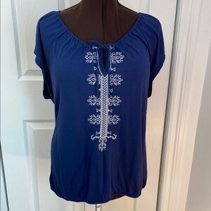 Old Navy Embroidered Blue Top XL